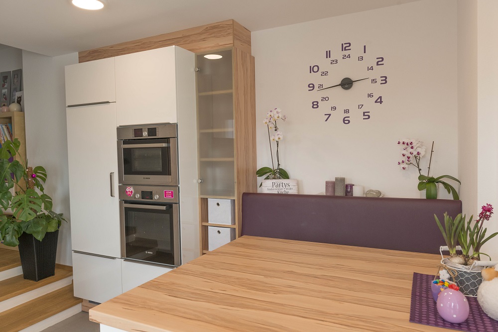 Küche mit Frühstücksplatz | Tischlerei Zögernitz